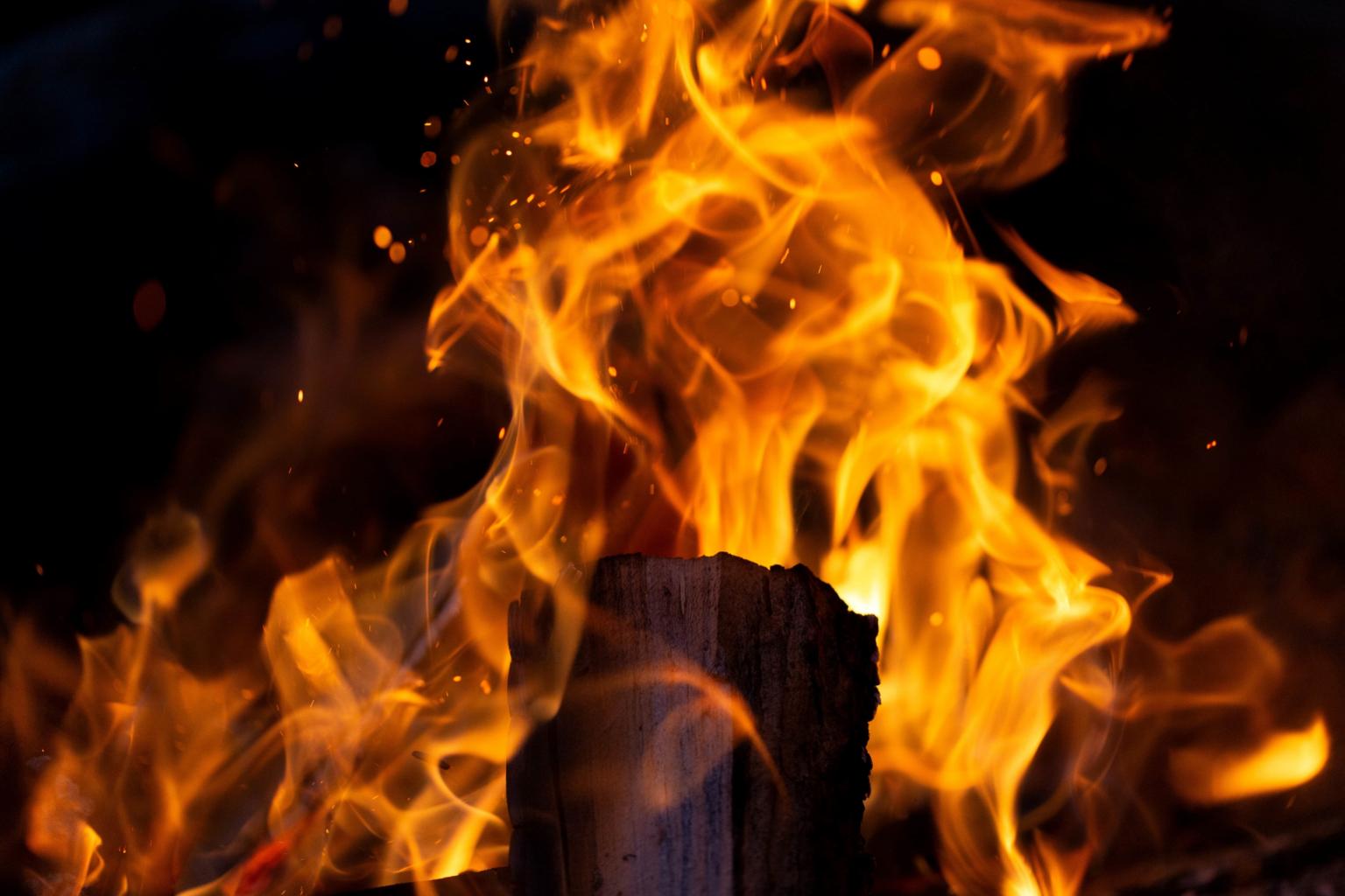 Feuer (c) Pixnio